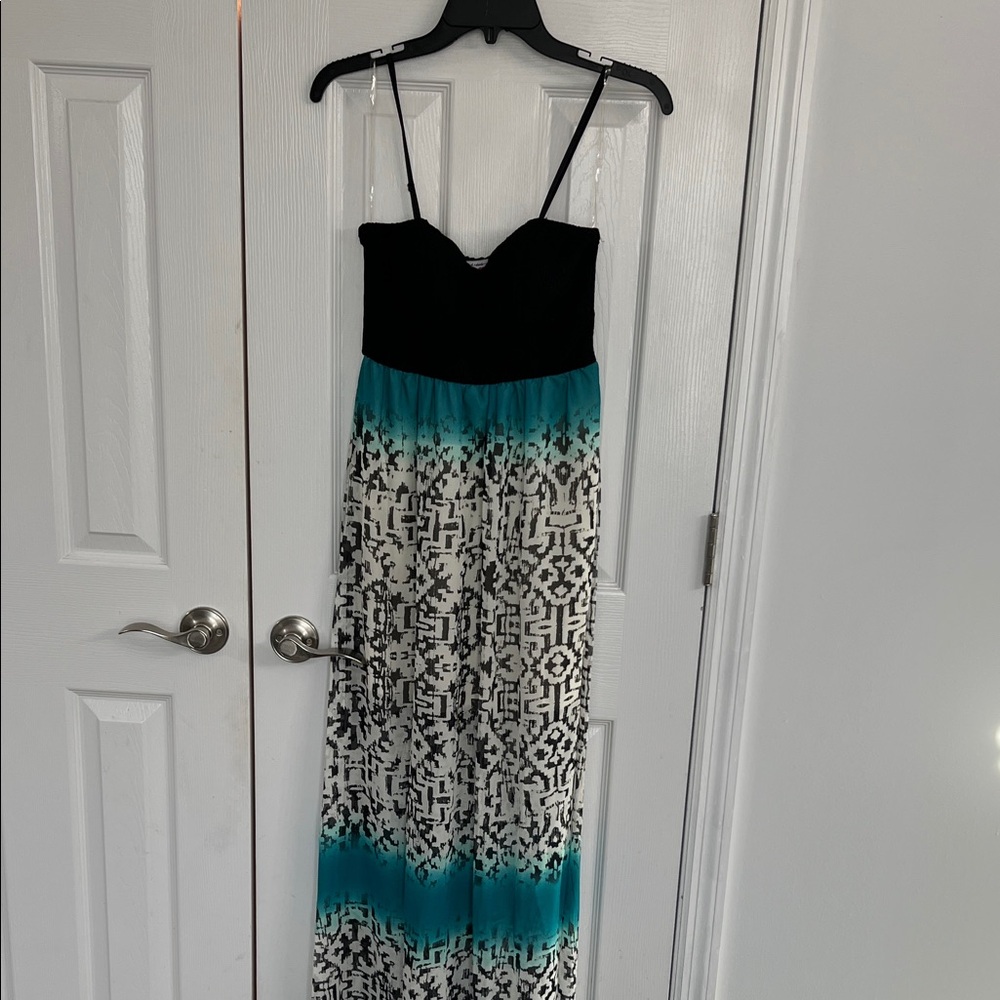 Elegant Black and Teal Maxi Dress